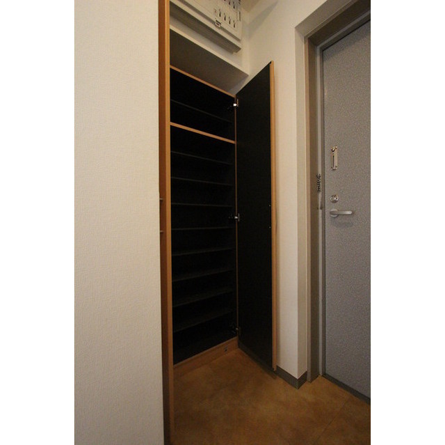 グランシルヴァ201号室 シューズＢＯＸ