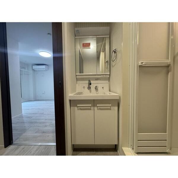 オルキス北千住305号室 洗面