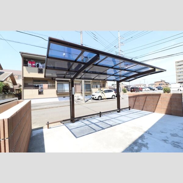 アヴェール 駐輪場