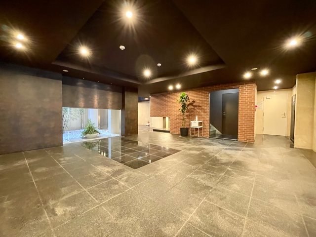 レジディア目白御留山1階 エントランス