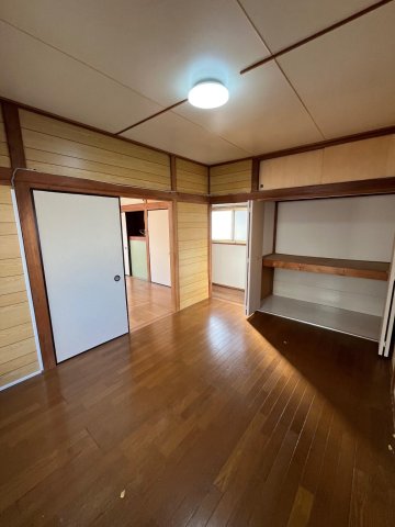 鳩ケ谷戸建 使い勝手の良い収納スペース