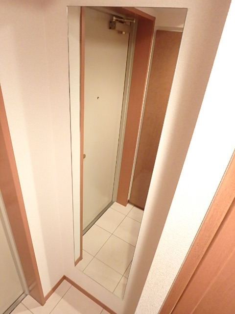 グランド・ガーラ西麻布4階 ◆姿見鏡◆