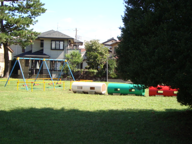 シンフォニー 公園まで550ｍ