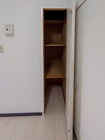 コーポアルプ3階 収納