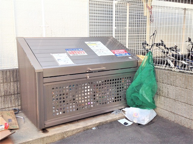 レオパレスフィオーレ船橋406号室 駐輪場