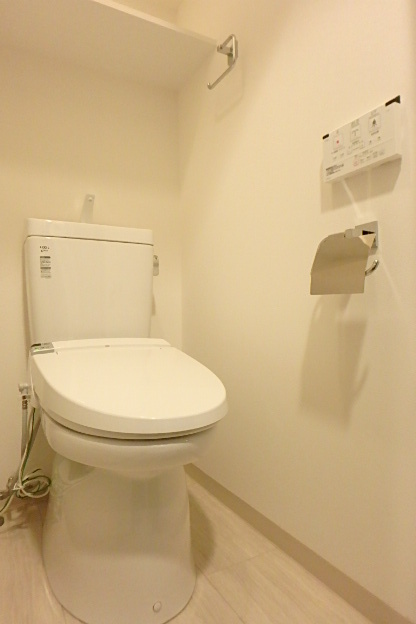 ガーラ・ステーション横浜反町7階 清潔感のあるトイレです