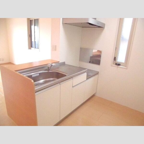 サンヒルズ・サクラ203号室 対面キッチン