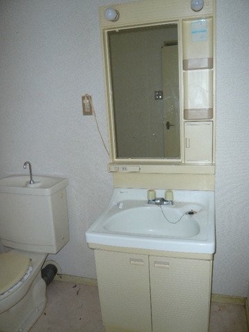 第二比堅マンション0201号室 洗面