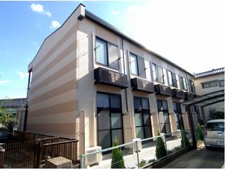 レオパレスレクエルド 玄関