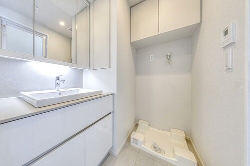 ピアース四谷Ｈｉｌｌｓ 室内洗濯機置場　※2025年7月撮影の写真