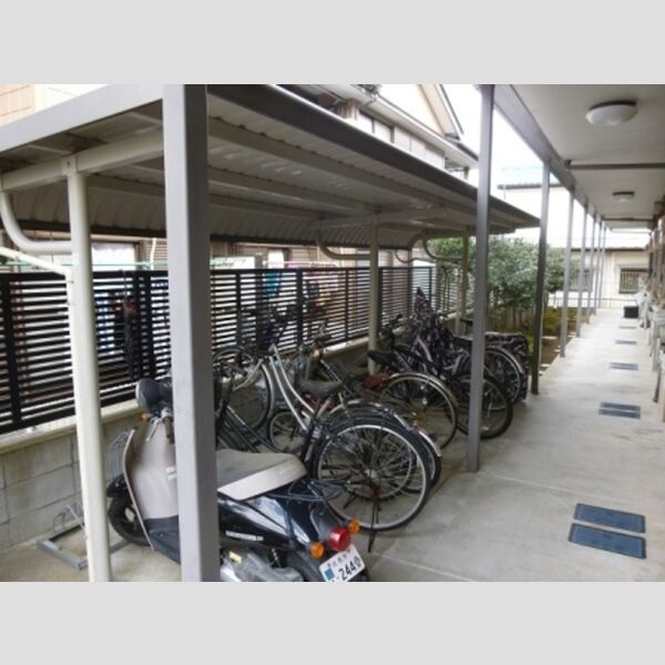 ベルデュールⅡ 駐輪場