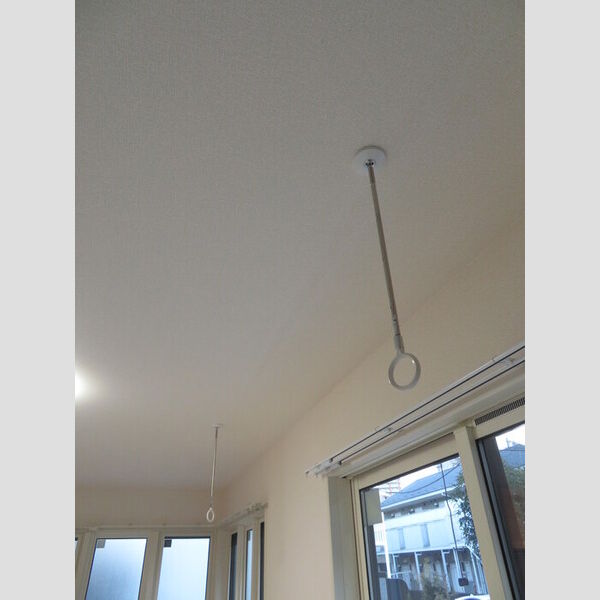 ヴィクトワール101号室 室内物干用金具です。