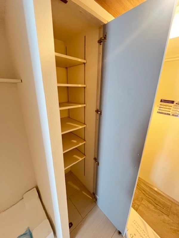 レジディア中目黒Ⅱ5階 収納