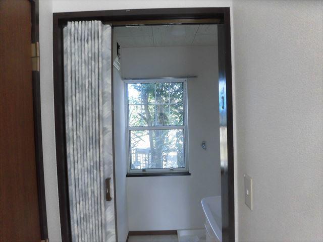 小田原市南町４丁目戸建1階 洗面