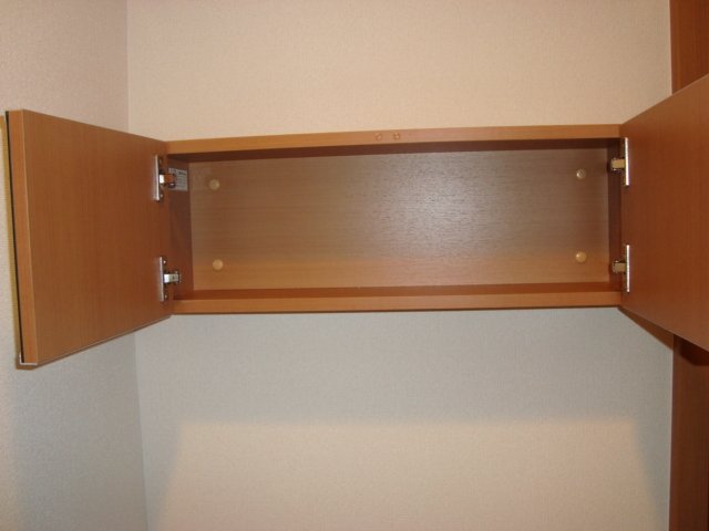 クレア上落合 トイレ収納