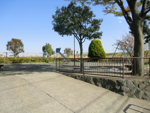 グランメール竹生0102号室 綱島上町公園まで20ｍ