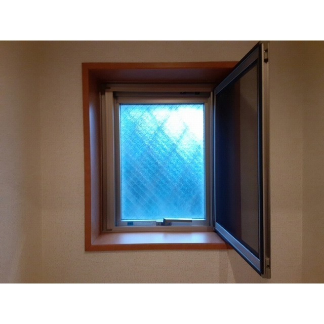 ルピナス　ヤマジ0102号室 出窓