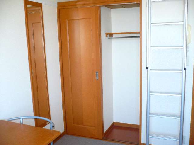 レオパレスｍｉｎｏ202号室 内観