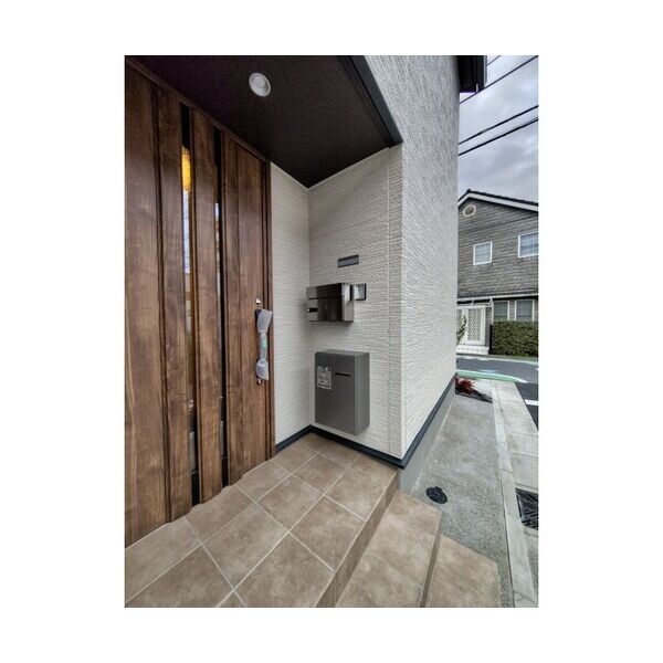 世田谷区北烏山6丁目戸建 エントランス