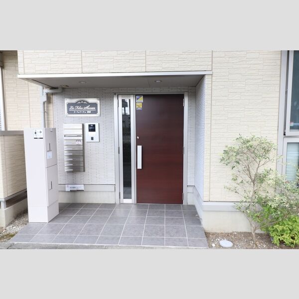 ラ　フェリーチェ湘南 エントランス