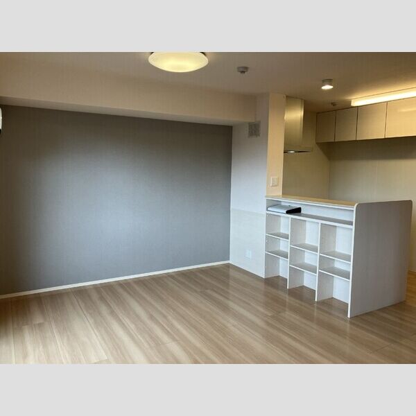 リバーサイド・レジデンス リビング