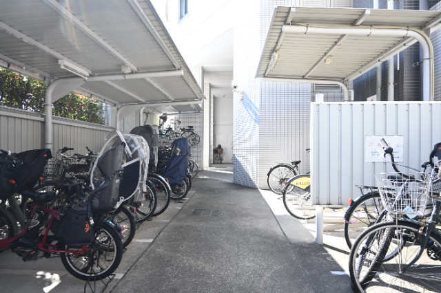 スカイプラザⅡ7階 駐輪場