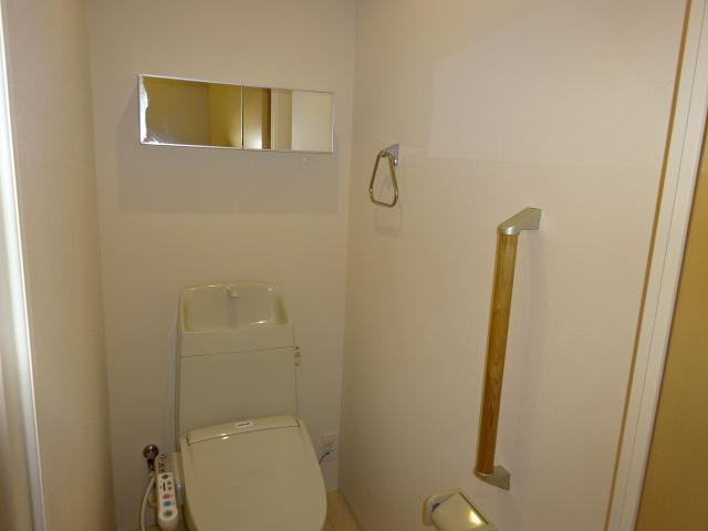 ネオブロッサム101号室 トイレ