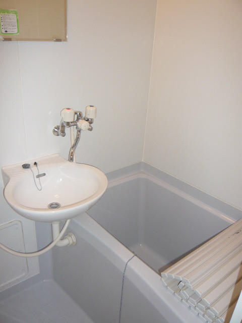 メゾンエルミタージュ バス