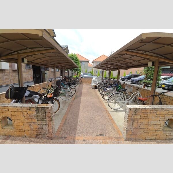 ヴェルデ・パティオ　B 駐輪場