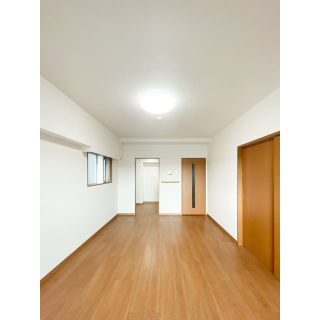 アーバハイツ六町環七北通り0504号室 リビング