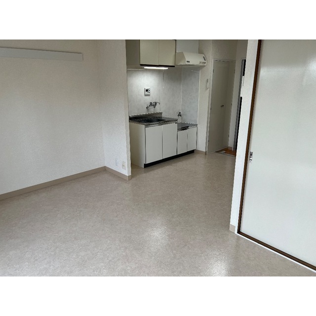 セラーズ二宮 リビング