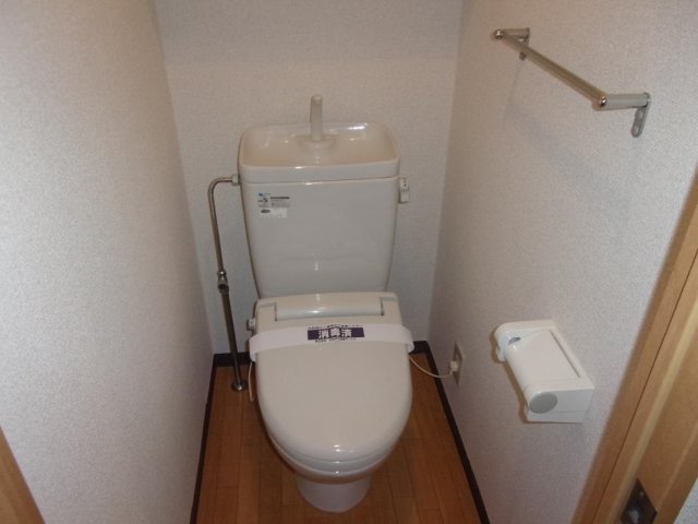 エクセリア新宿第３ トイレ