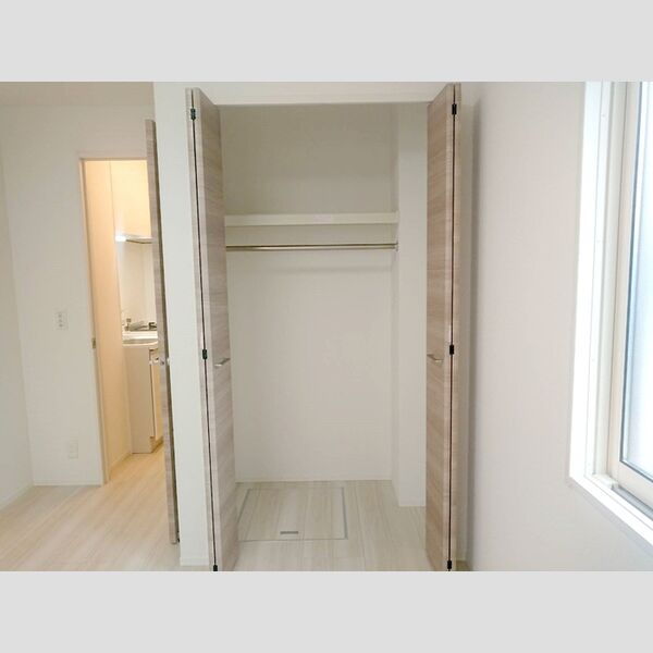 メイプルプレイス101号室 クローゼット
