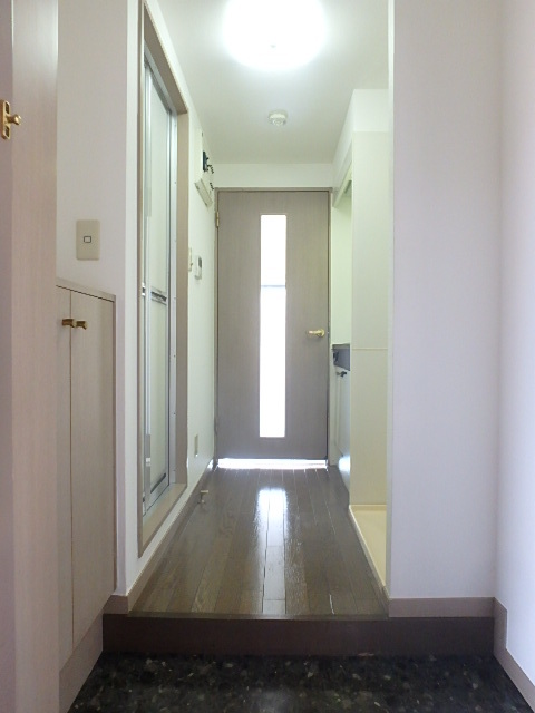 ガラ・シティ高井戸 玄関