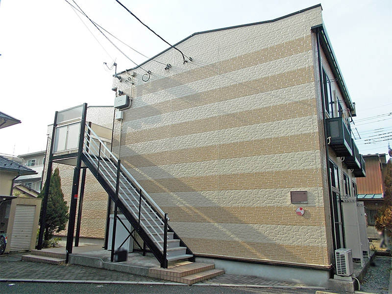 レオパレスシャルマン北越谷Ⅴの外観画像