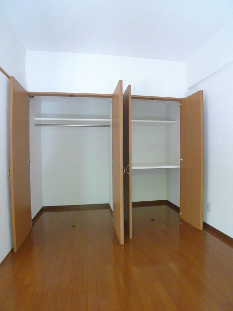 グレイスレジデンス 収納