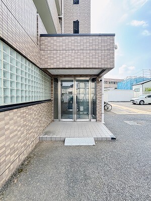 サニーコート エントランス