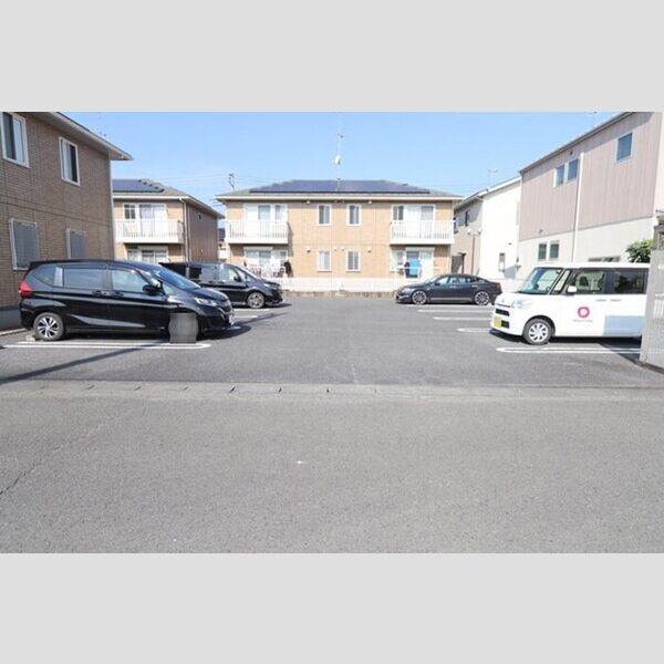 リビングタウン本庄　C 駐車場