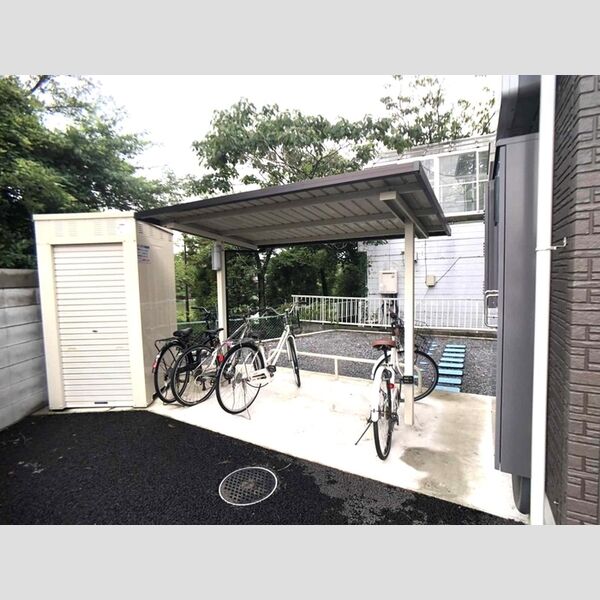 セジュールウィット大池Ⅱ 駐輪場