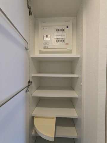 アジールコート東大井414号室 収納