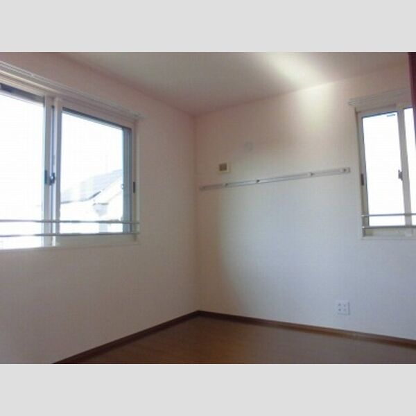 セジュール河原口201号室 ■約6帖の洋室です■