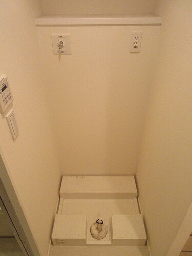 ザ・パークハウス晴海タワーズクロノレジデンス9階 室内洗濯機置場　※2018年5月撮影