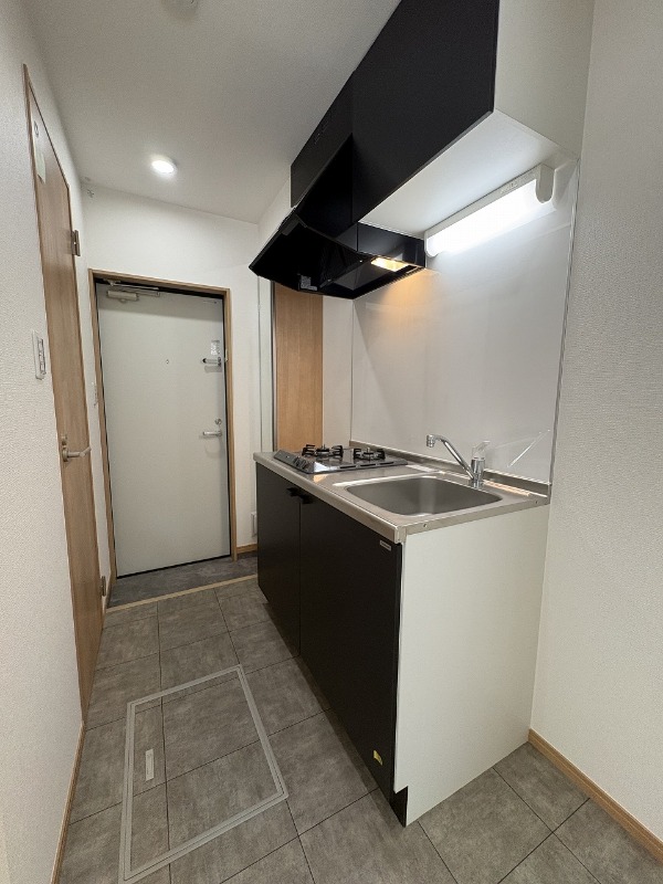 B.1階 キッチン