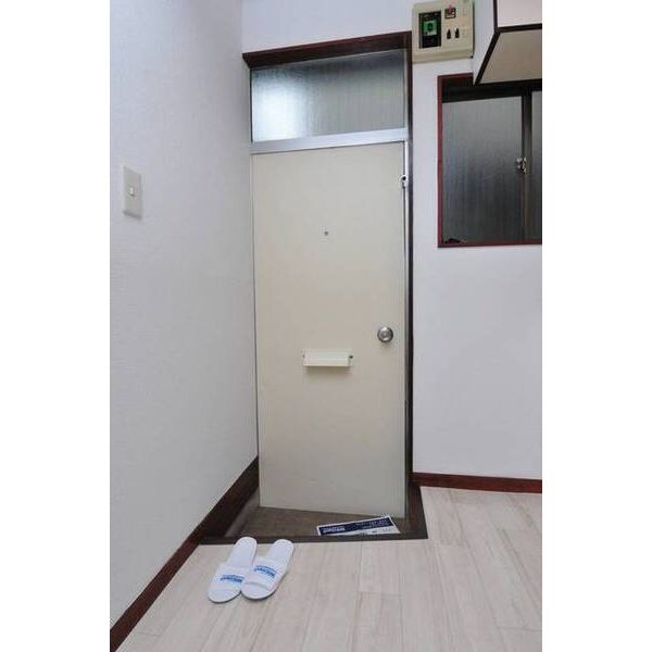 メゾン・ド・アルメ 玄関