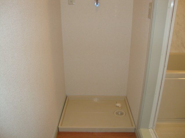 コンフォースⅢ103号室 室内洗濯機置