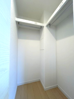 エルファーロ笹塚Ⅱ0105号室 収納