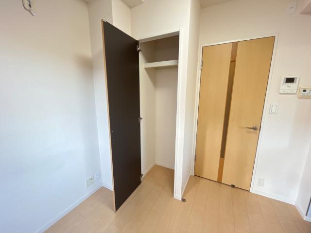 アンビシャス千葉城前202号室 ＤＫ収納