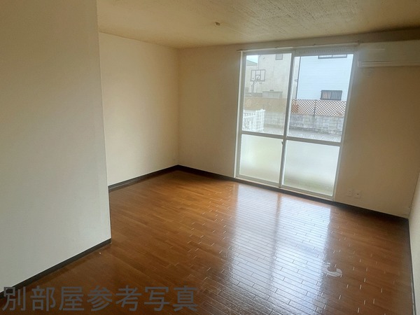 メゾン・ミキ リビング