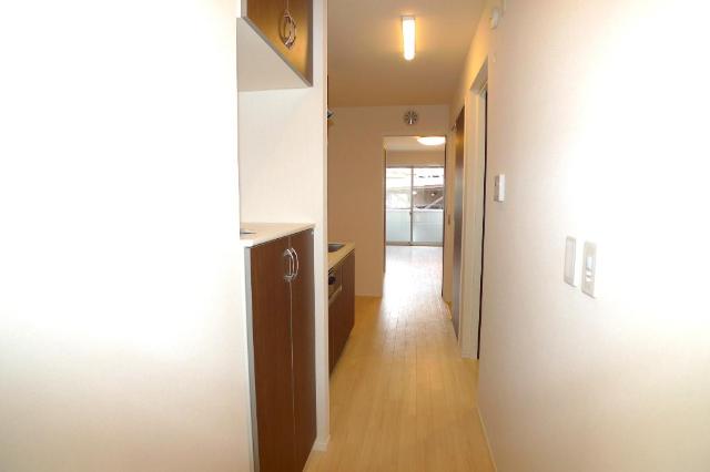 ＲＥＥＮＡ（リーナ）102号室 玄関