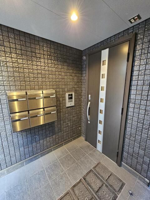 サンライズ横浜 エントランス